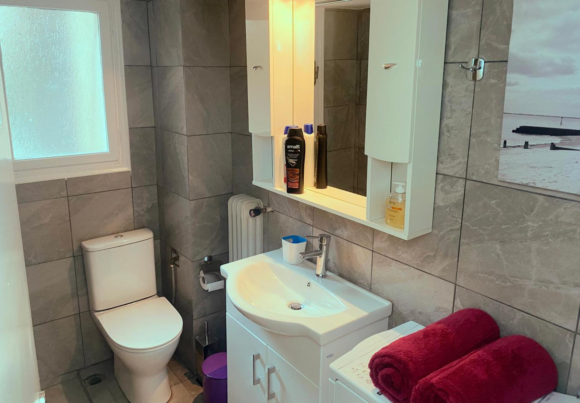 Spacious 2 Bedroom Apartment Downtown Athens - Explore Center By Foot Exterior photo